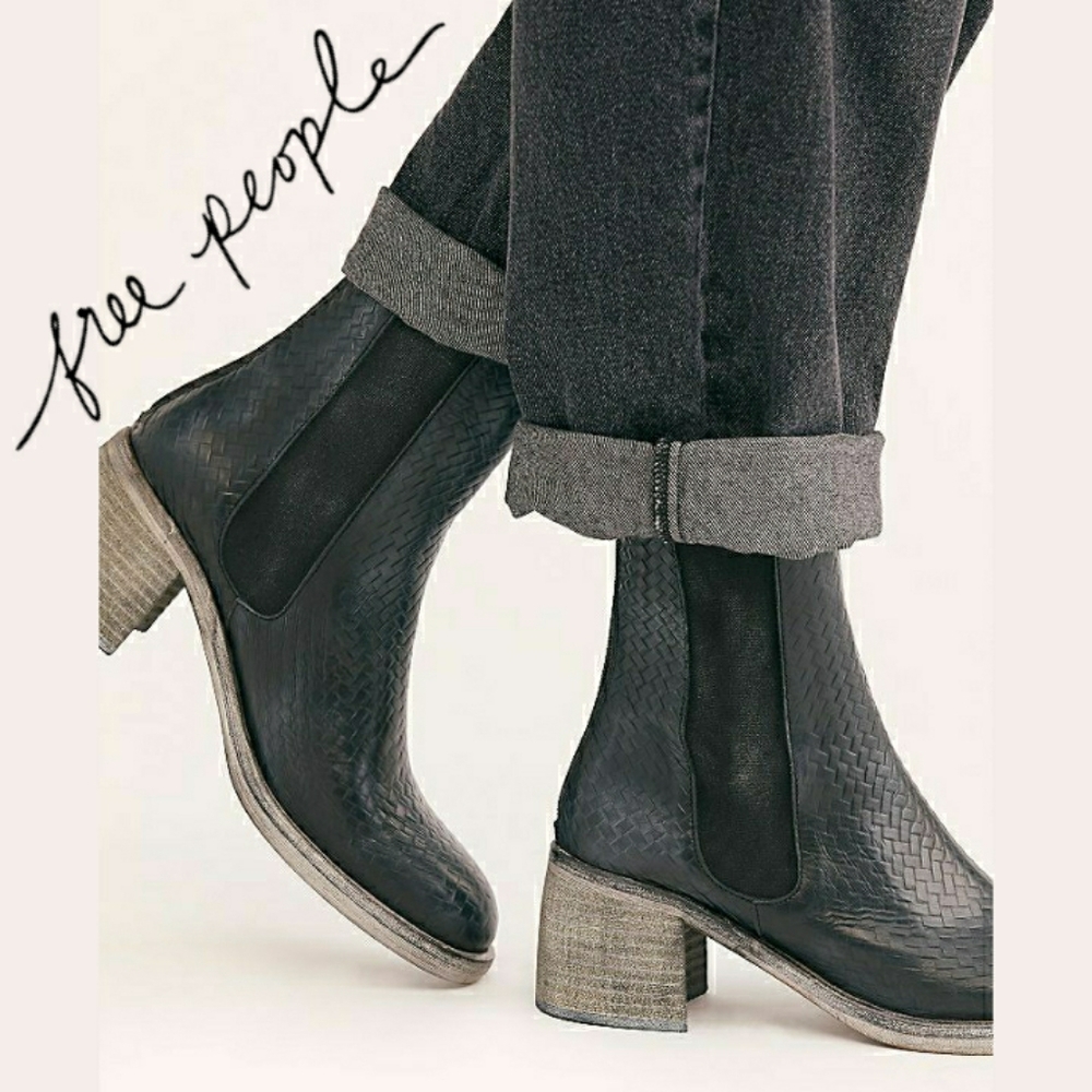 Free People Black Essential Chelsea Boots
